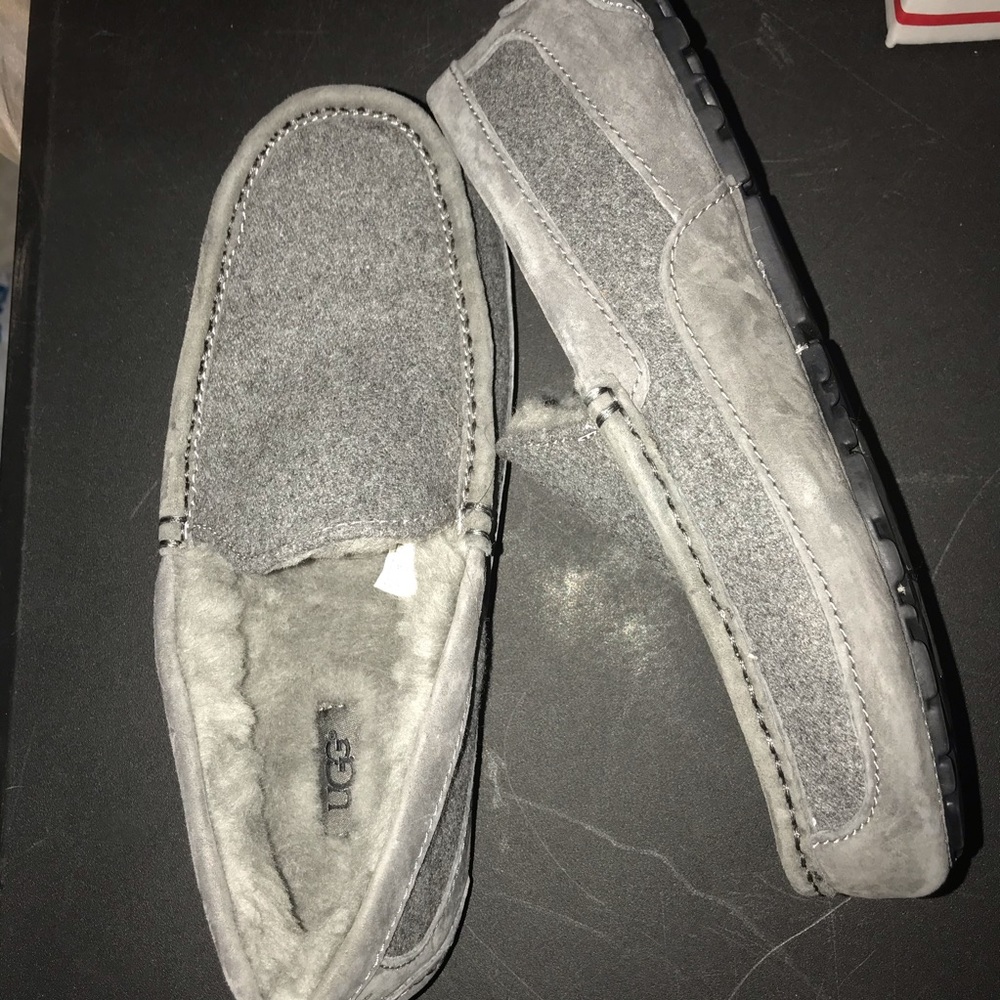 UGG